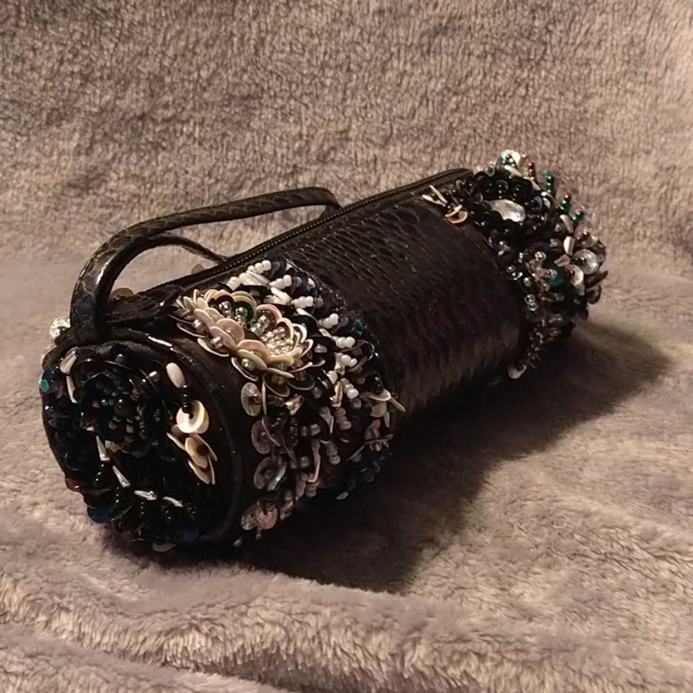Laura Lee Mini M  Wristlet